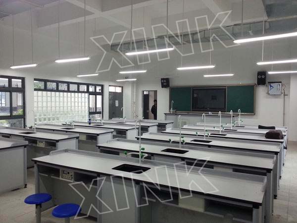 <a href='http://m.tjxblsf.com/chanpin/53-1.html' target='1' style='font-size:18px; font-weight:bold; color:#000000;'>科學(xué)實驗室</a>