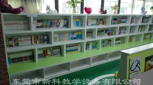 <a href='http://m.tjxblsf.com/chanpin/110-1.html' target='1' style='font-size:18px; font-weight:bold; color:#000000;'>圖書閱覽室</a>4