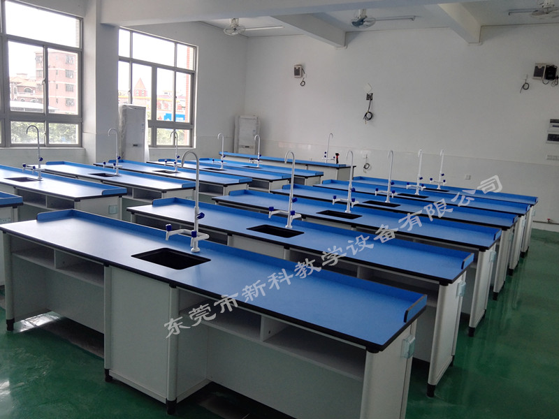 <a href='http://m.tjxblsf.com/chanpin/53-1.html' target='1' style='font-size:18px; font-weight:bold; color:#000000;'>科學實驗室</a>