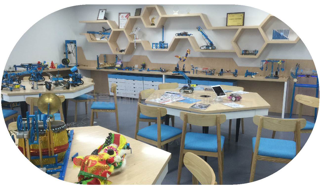 <a href='http://m.tjxblsf.com' target='1' style='font-size:14px; font-weight:bold; color:#0080ff;'>創客實驗室</a>展示區