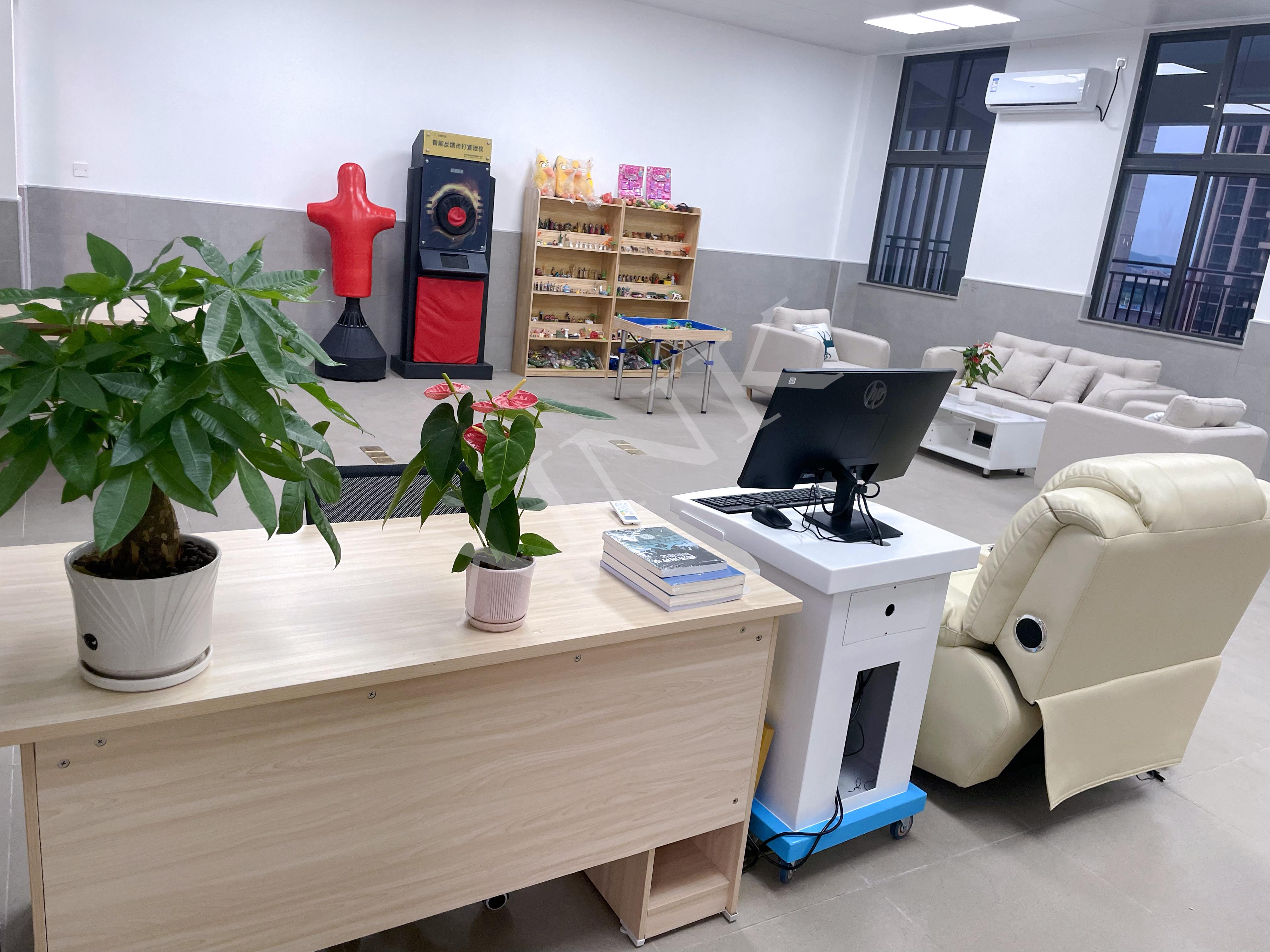 <a href='http://m.tjxblsf.com' target='1' style='font-size:14px; font-weight:bold; color:#0080ff;'>心理咨詢室</a>