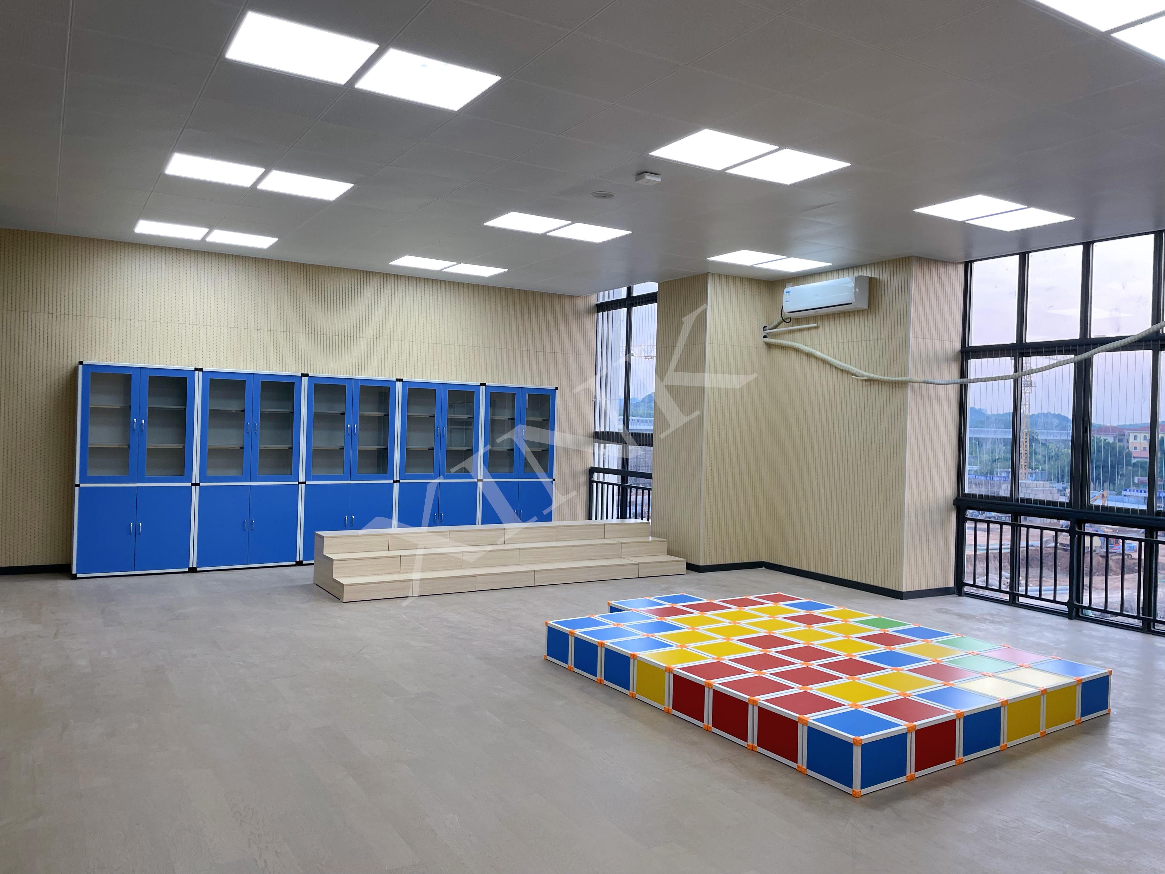 <a href='http://m.tjxblsf.com/chanpin/59-1.html' target='1' style='font-size:18px; font-weight:bold; color:#000000;'>舞蹈室</a>