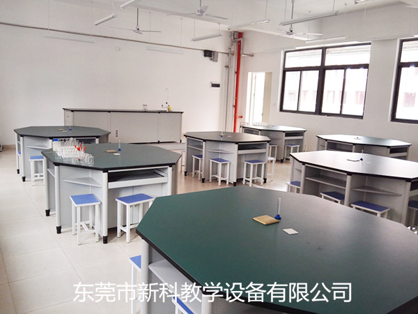 <a href='http://m.tjxblsf.com/' target='1' style='font-size:14px; font-weight:bold; color:#0080ff;'>物理實(shí)驗(yàn)室</a>設(shè)備