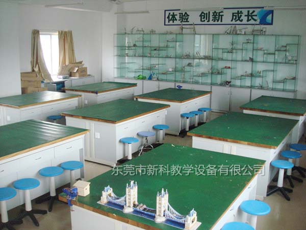 <a href='http://m.tjxblsf.com/chanpinyiji/37-1.html' target='1' style='font-size:18px; font-weight:bold; color:#ff0000;'>通用技術(shù)實(shí)驗(yàn)室設(shè)備</a>